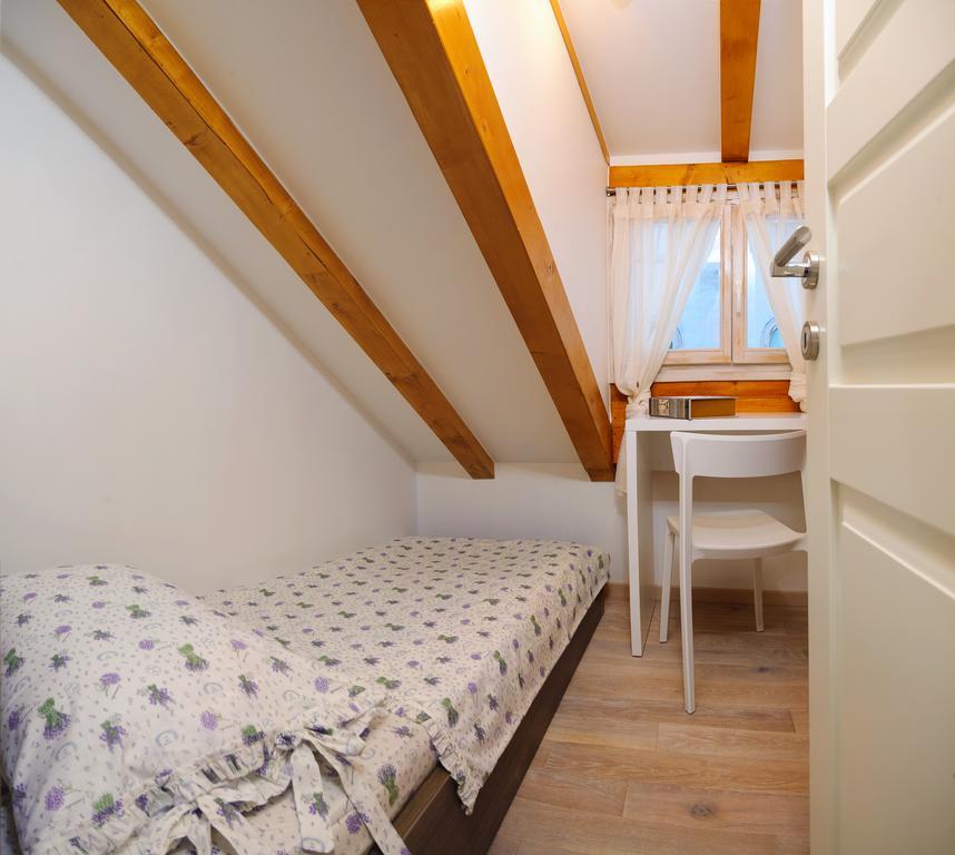 Apartment Atticus Split Værelse billede